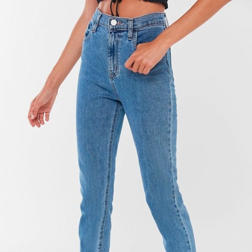 BDG Girlfriend Jeans
